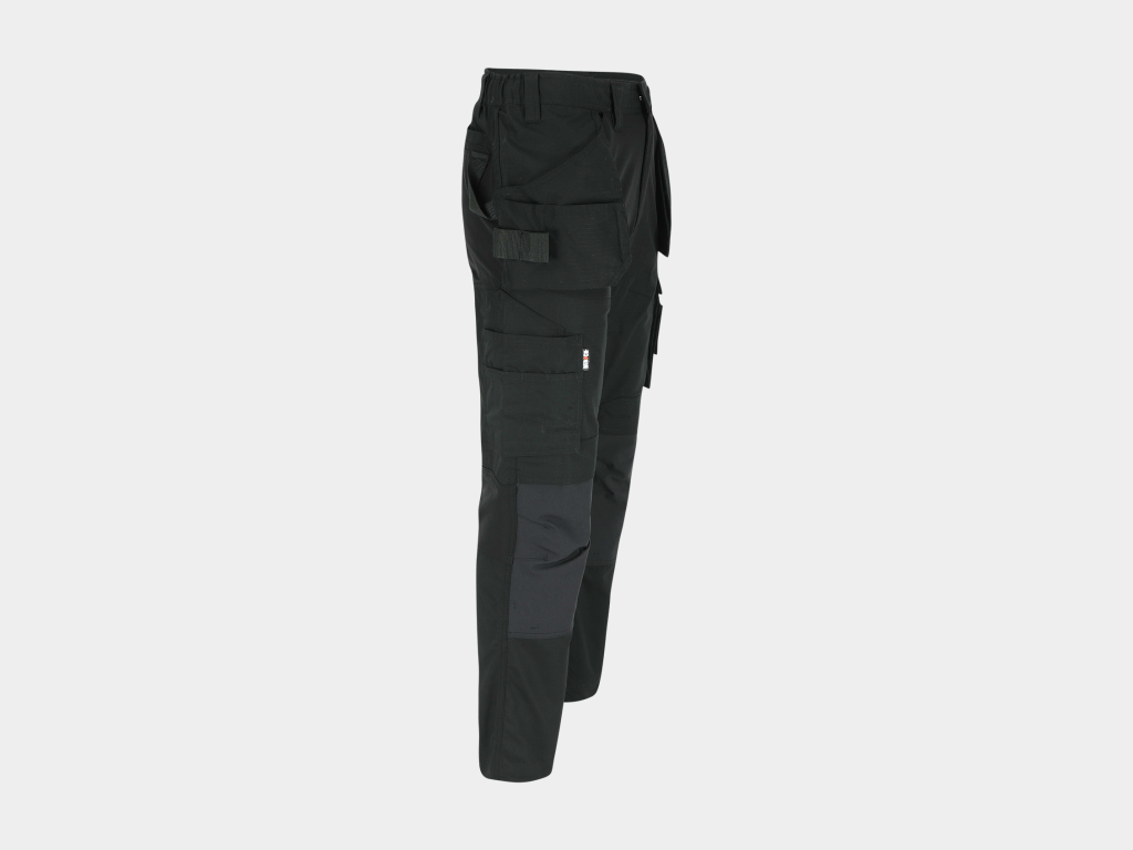 Spector Pantalon noir 3.png